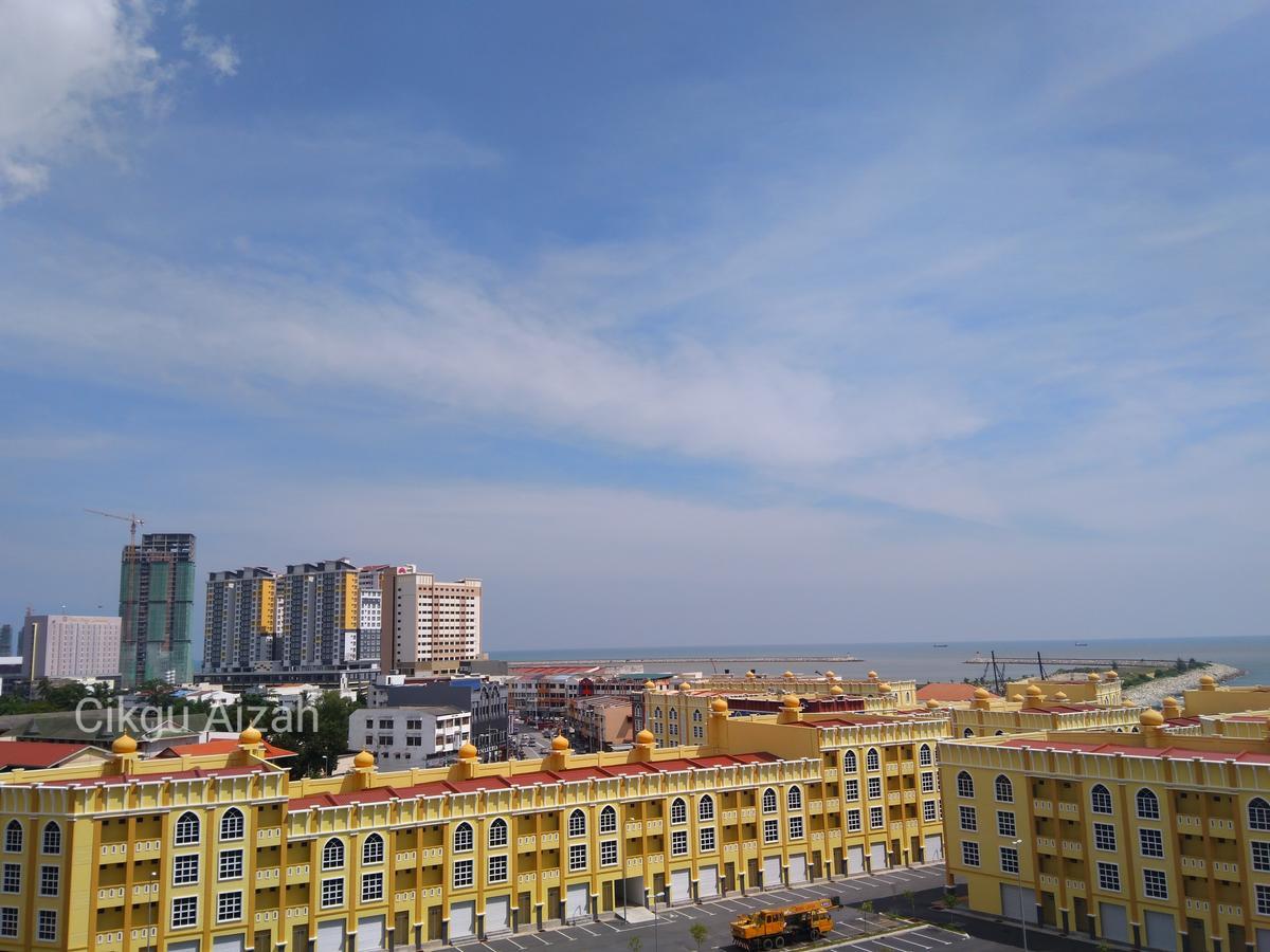 Casa Inderaloka Pantai Batu Buruk Apartman Kuala Terengganu Kültér fotó