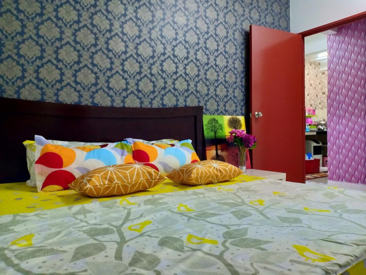 Casa Inderaloka Pantai Batu Buruk Apartman Kuala Terengganu Kültér fotó
