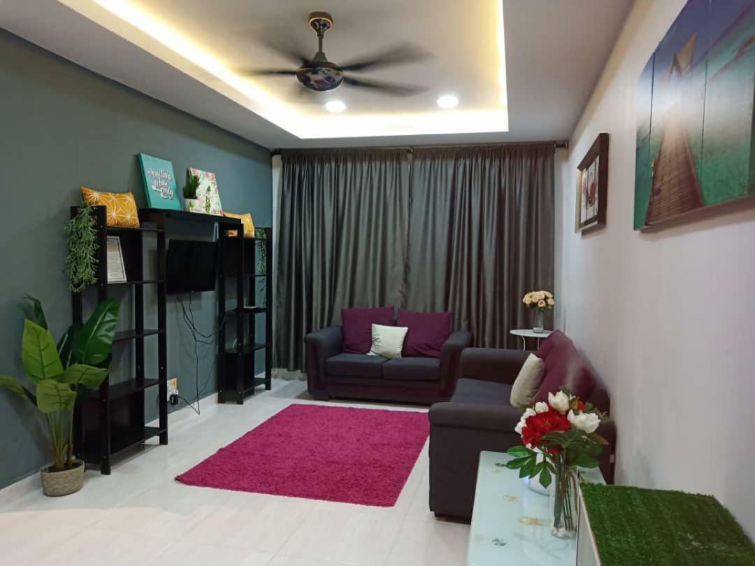 Casa Inderaloka Pantai Batu Buruk Apartman Kuala Terengganu Kültér fotó